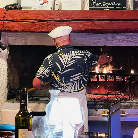 Maison Petit Arago Avec Roof Terrace Et Parking Prive Casa de Férias *